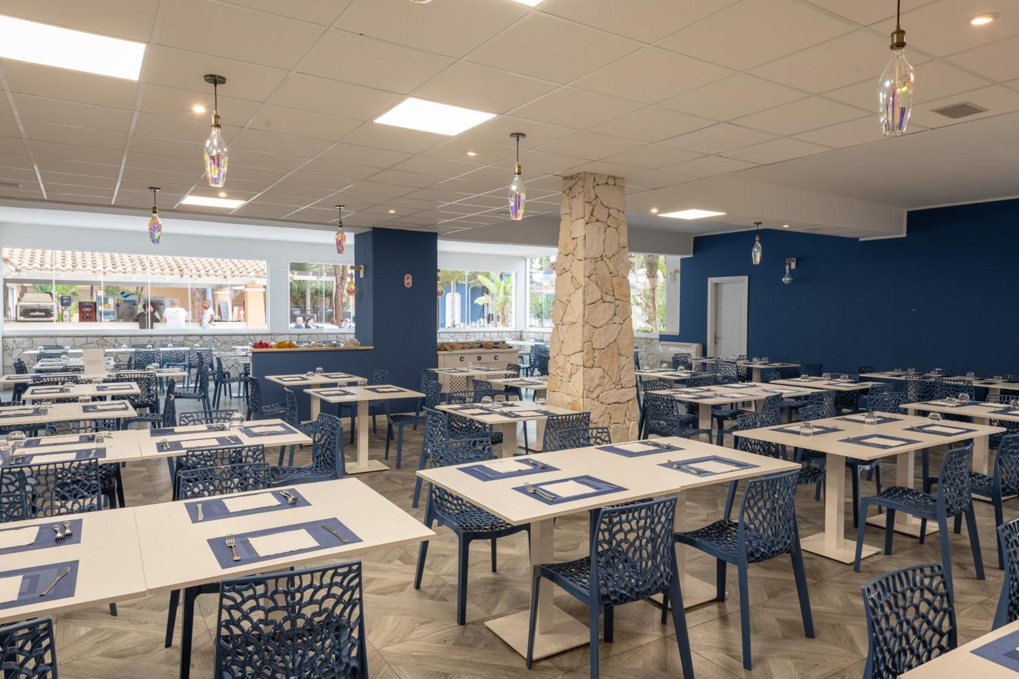 Hotel Amareclub Rocca Dorada à Santa Margherita di Pula Extérieur photo