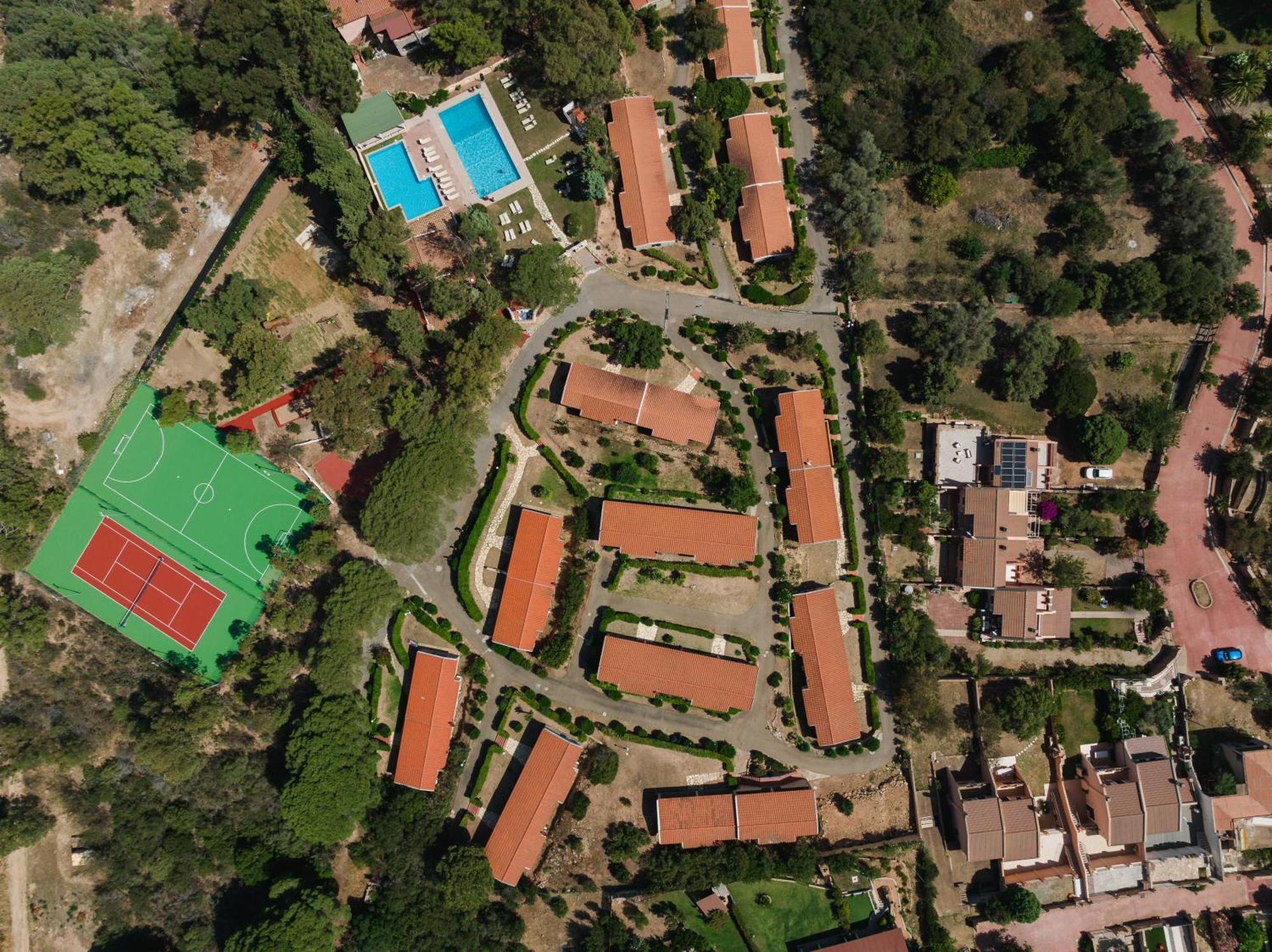 Hotel Amareclub Rocca Dorada à Santa Margherita di Pula Extérieur photo